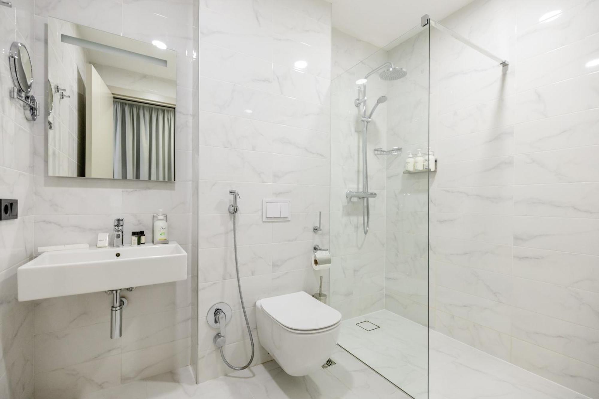 Brosse Garden Hotel Tbilisi Ngoại thất bức ảnh