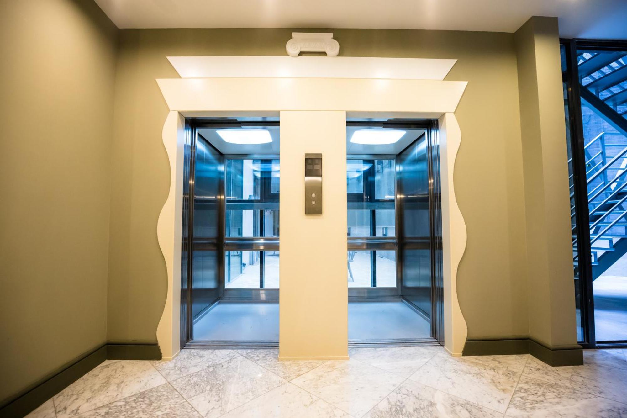 Brosse Garden Hotel Tbilisi Ngoại thất bức ảnh