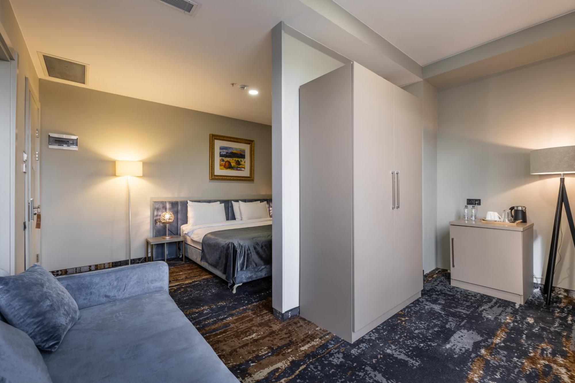 Brosse Garden Hotel Tbilisi Phòng bức ảnh