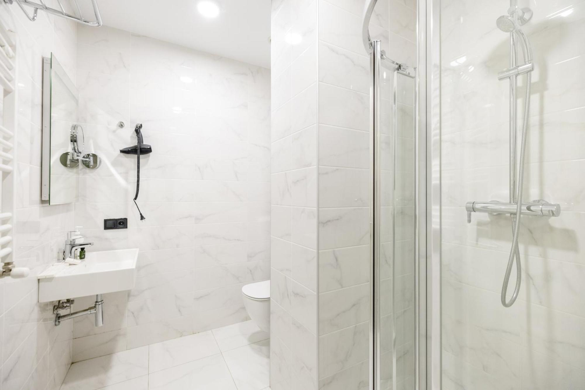 Brosse Garden Hotel Tbilisi Phòng bức ảnh
