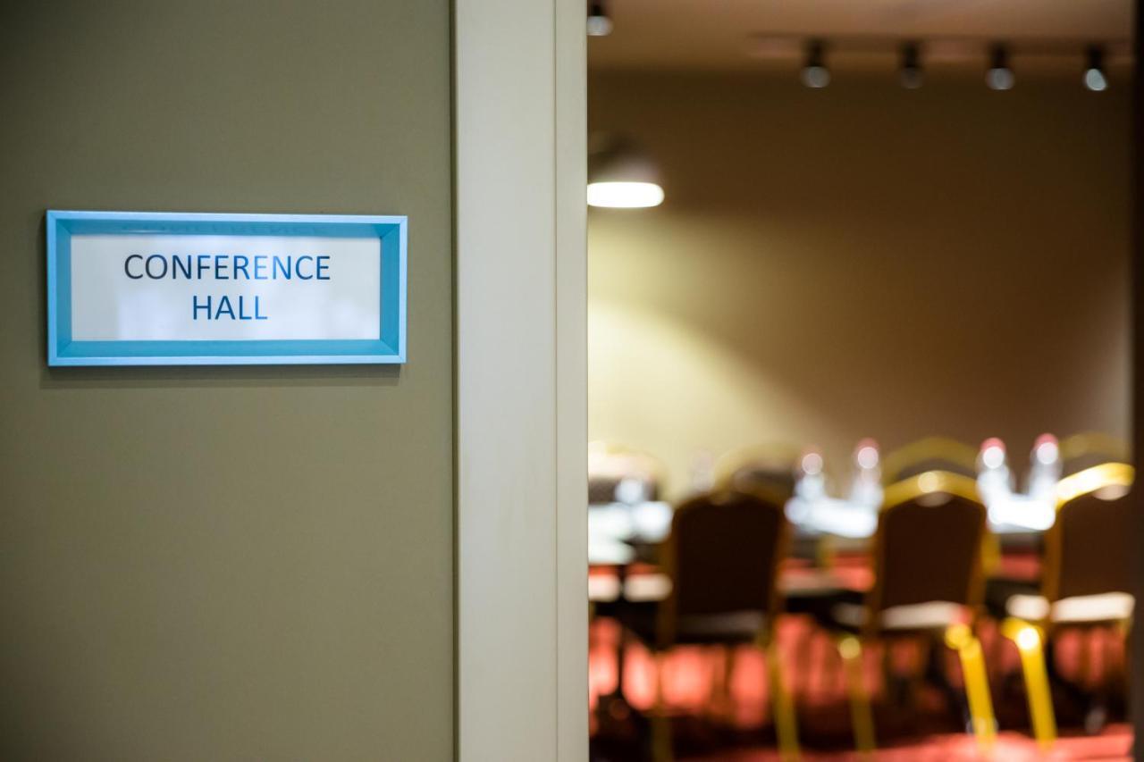 Brosse Garden Hotel Tbilisi Ngoại thất bức ảnh